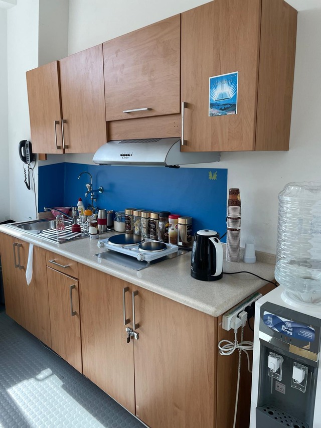gust kitchen.jpeg