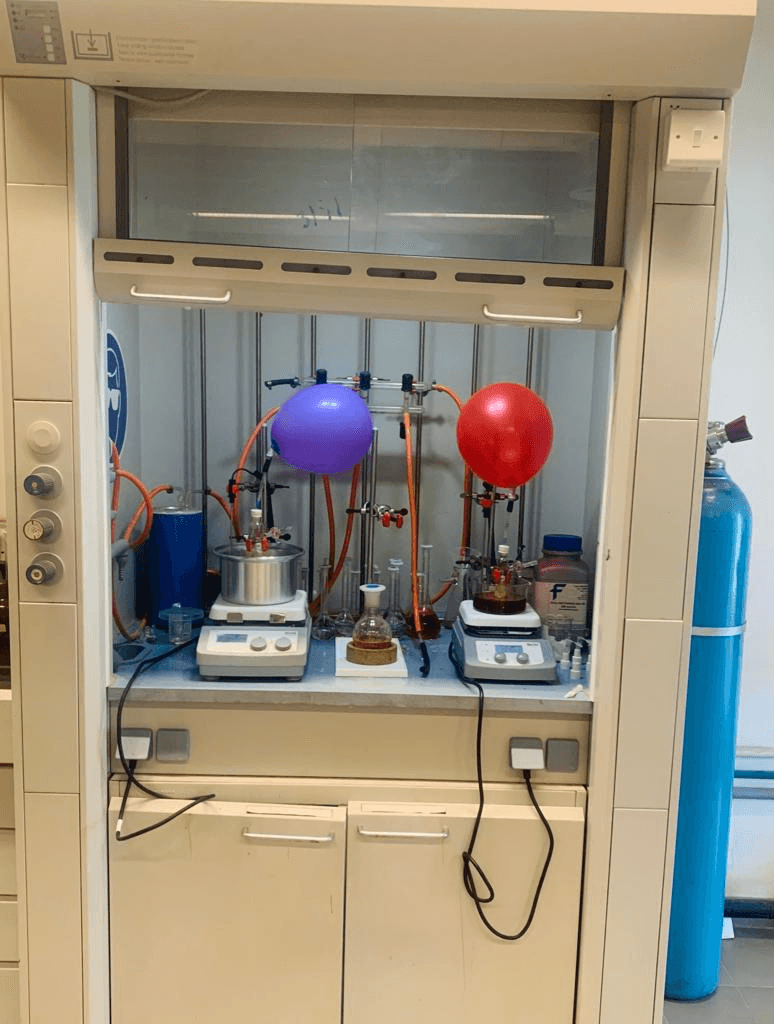 Three Fume hoods equipped with Schlenck lines